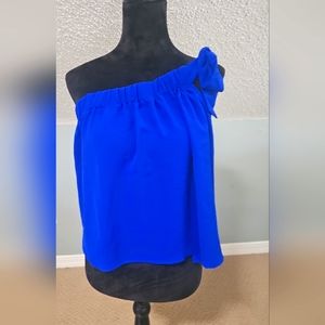 Tie shoulder crop top